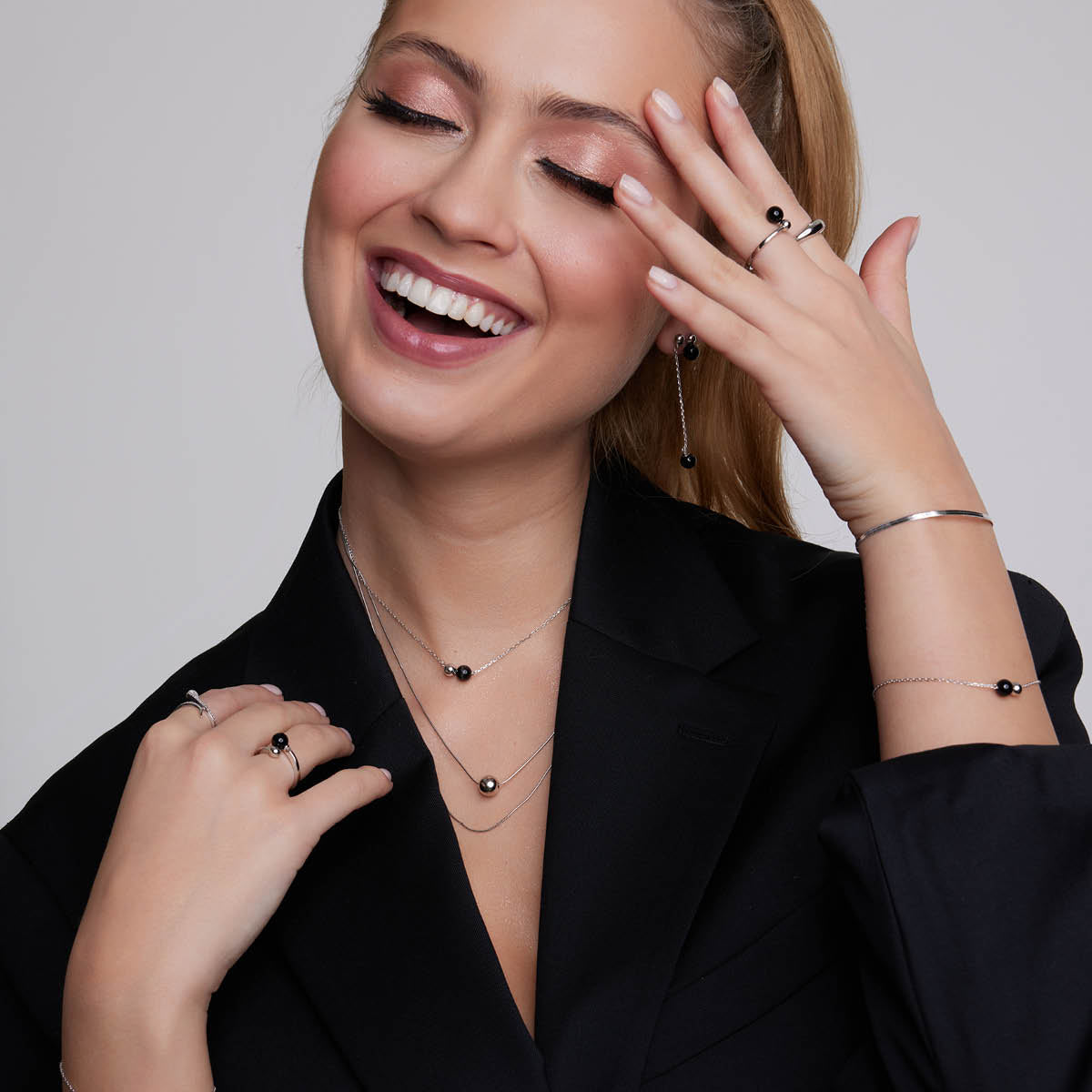 Bransoletka srebrna z agatem - kulki - Verona